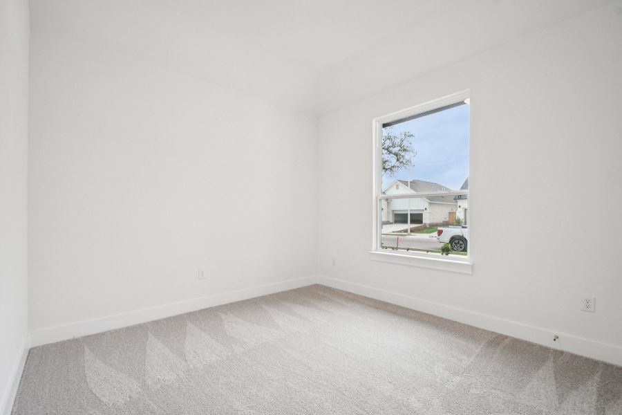 Spacious, unfurnished interior of a new home in Persimmon, Buda (Image 28). Spacious, unfurnished interior of a new home in Persimmon, Buda (Image 28).