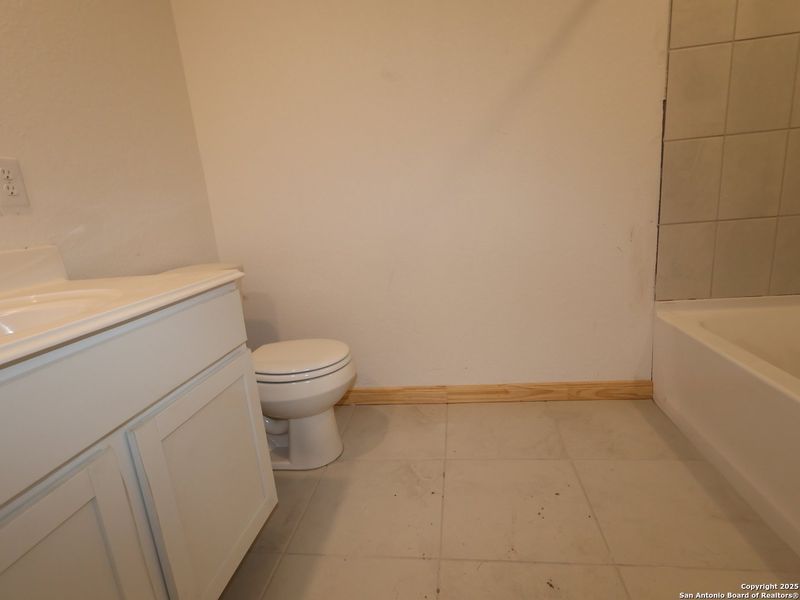 Image 43 of a home in Greenspoint Heights.