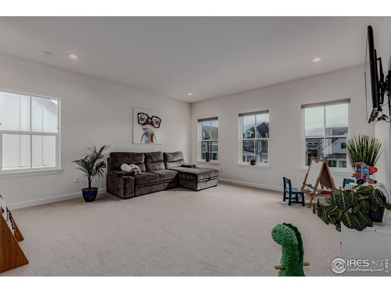 Furnished interior view inside a new home in , Erie (Image 34).