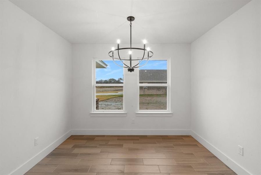 Spacious, unfurnished interior of a new home in , Lipan (Image 21).