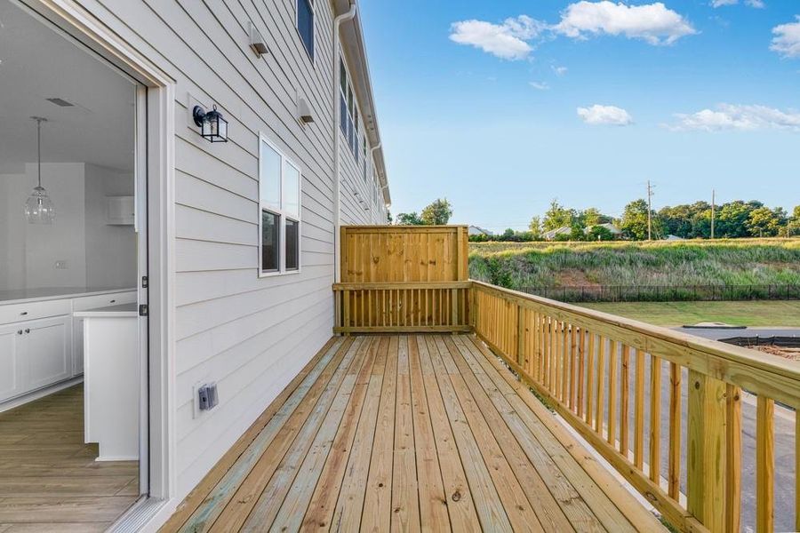 Exterior details and patio area of a home in Chandler Run, Tucker (Image 25).