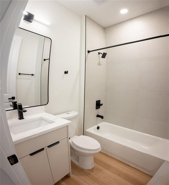 Furnished interior view inside a new home in , Port Charlotte (Image 9).