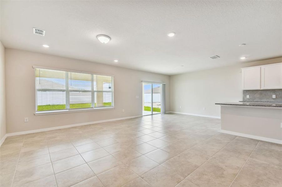 Spacious, unfurnished interior of a new home in Riverwood, Zephyrhills (Image 14). Spacious, unfurnished interior of a new home in Riverwood, Zephyrhills (Image 14).