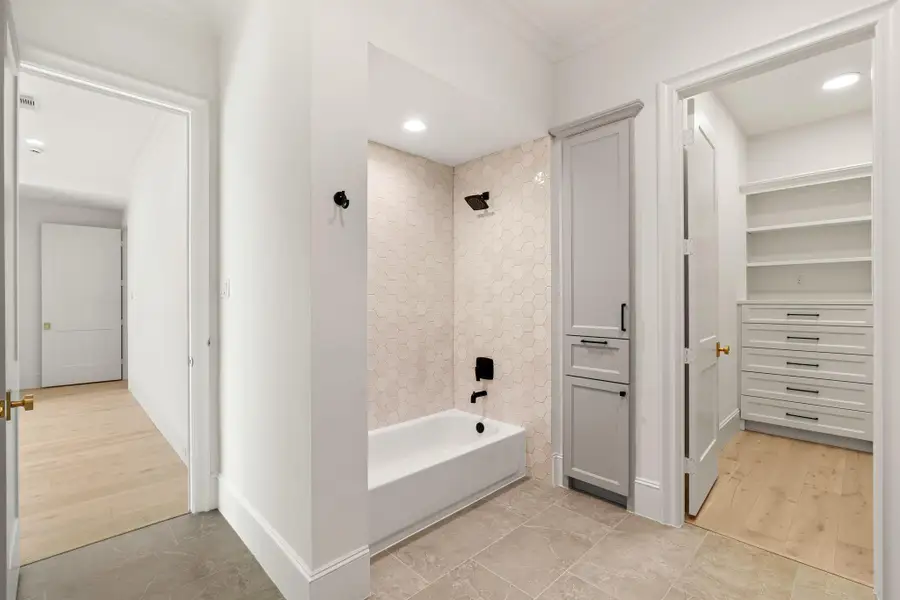 Furnished interior view inside a new home in , Houston (Image 5).