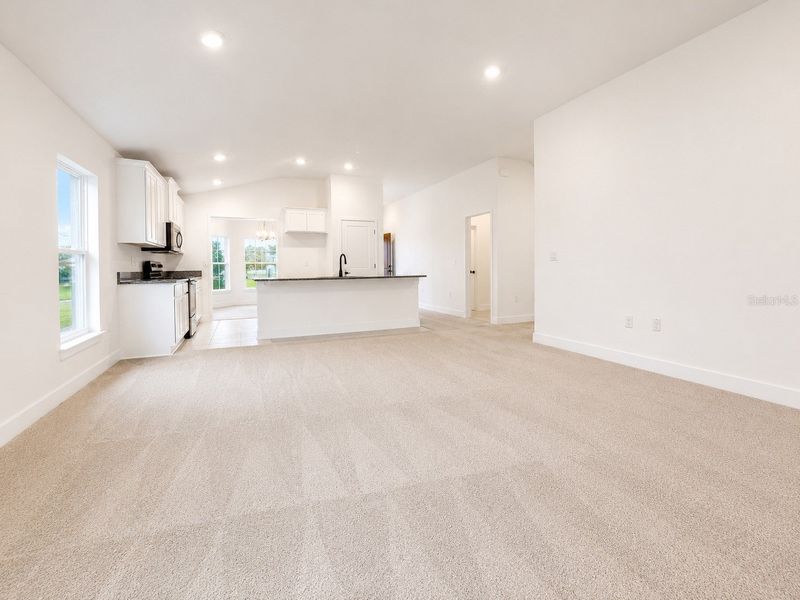 Spacious, unfurnished interior of a new home in Harmony Central, St. Cloud (Image 11).