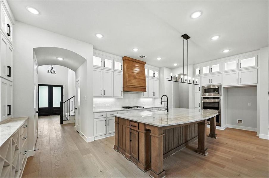 826ShadyOaksDrive226E006 826ShadyOaksDrive226E006