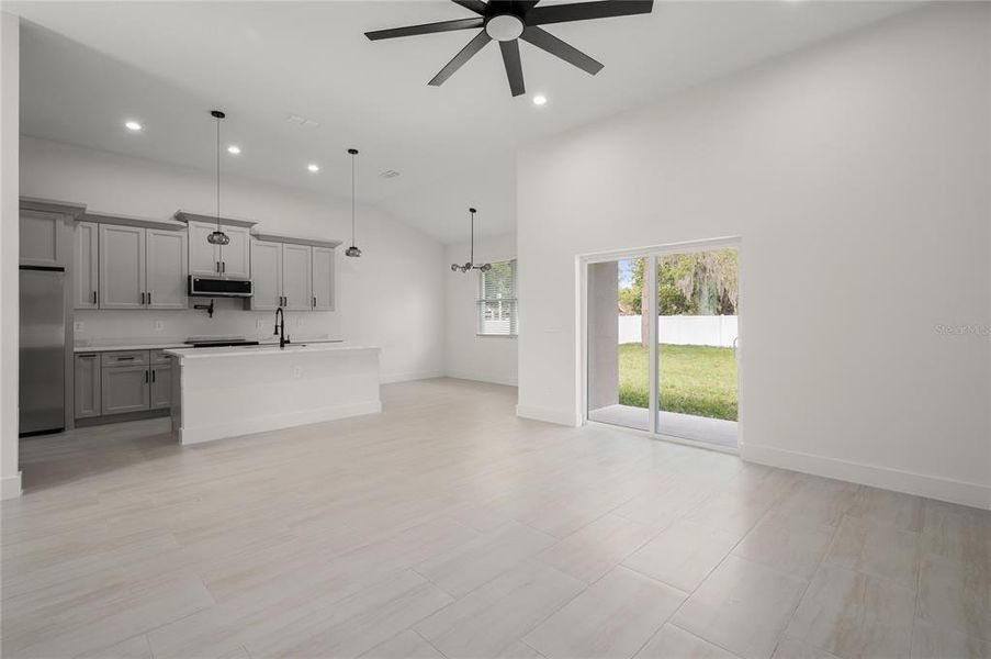 Spacious, unfurnished interior of a new home in , Debary (Image 28).