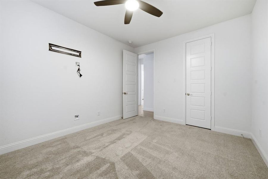 Spacious, unfurnished interior of a new home in Gideon Grove, Rockwall (Image 27). Spacious, unfurnished interior of a new home in Gideon Grove, Rockwall (Image 27).