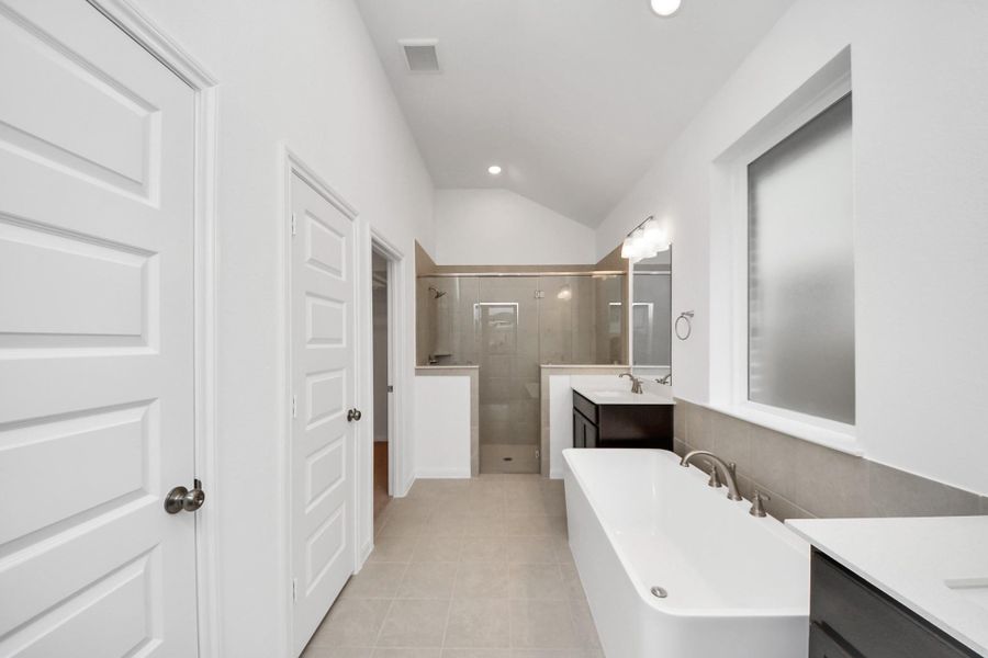 Image 39 of a home in 50' Traditional Homes at Elyson. Image 39 of a home in 50' Traditional Homes at Elyson.