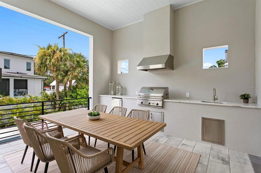 Exterior details and patio area of a home in , Tampa (Image 35).