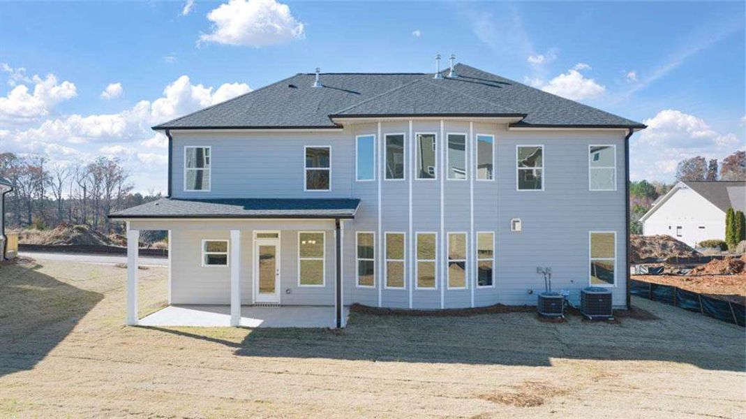 Exterior details and patio area of a home in Heritage Pointe, Senoia (Image 23).