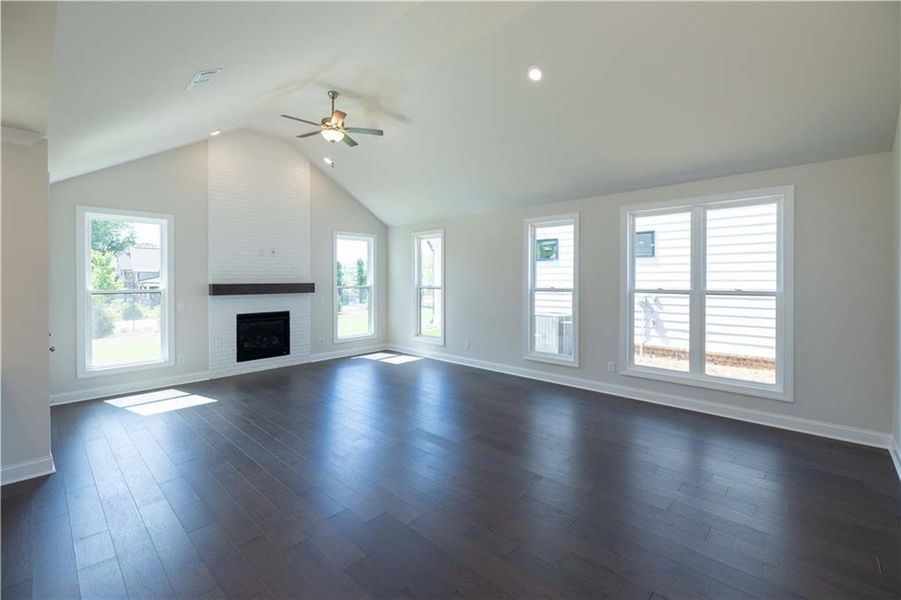Spacious, unfurnished interior of a new home in Promenade at Sawnee Village, Cumming (Image 29).