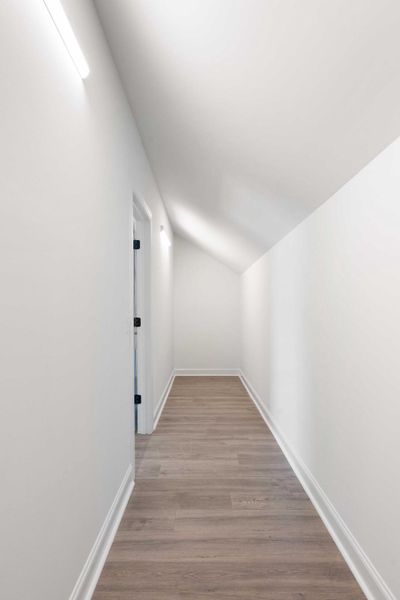 Spacious, unfurnished interior of a new home in Hayes Park, Johns Island (Image 19).