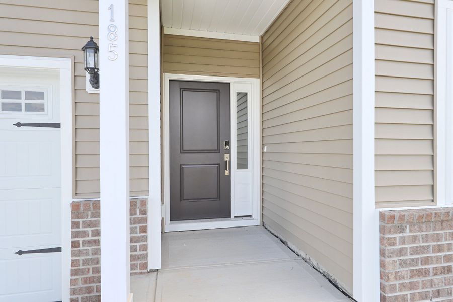 Exterior details and patio area of a home in Jordan Grove, Conway (Image 2). Exterior details and patio area of a home in Jordan Grove, Conway (Image 2).