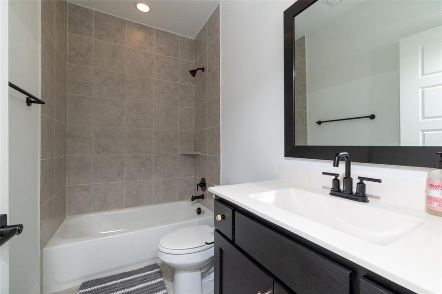 Furnished interior view inside a new home in , Celina (Image 37).