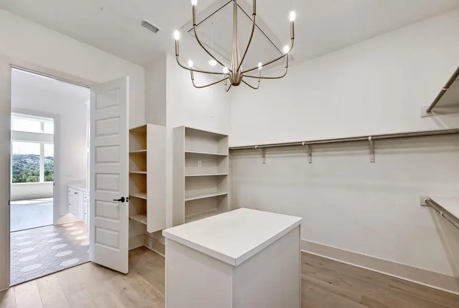Furnished interior view inside a new home in , Lakeway (Image 7).