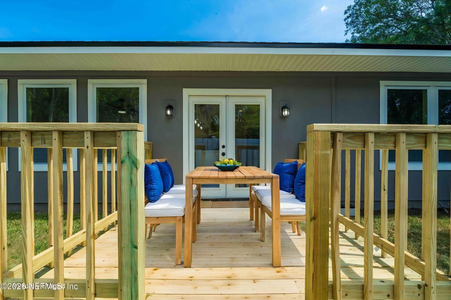 Exterior details and patio area of a home in , Jacksonville (Image 28).