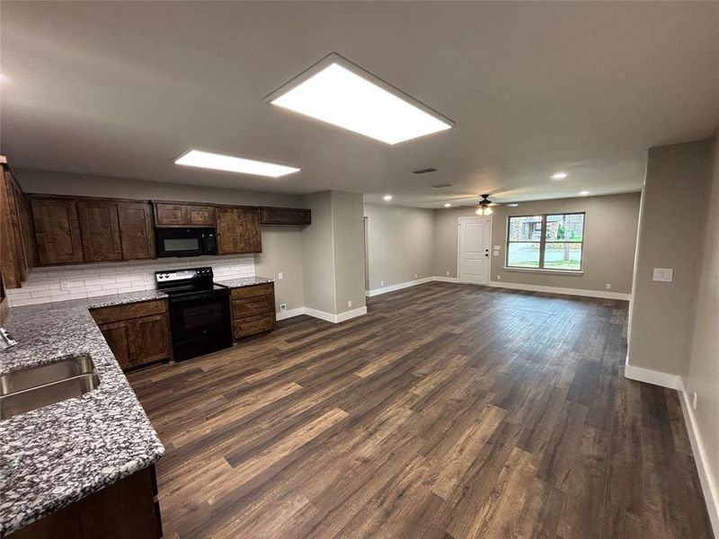 Spacious, unfurnished interior of a new home in , Bowie (Image 12).