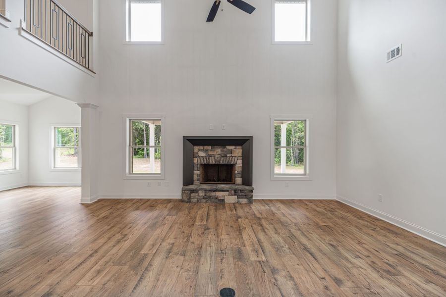 Image 88 of a home in Flint Farms.