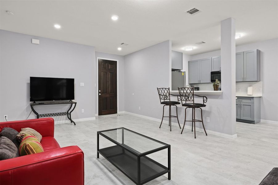 Furnished interior view inside a new home in , Texas City (Image 26). Furnished interior view inside a new home in , Texas City (Image 26).