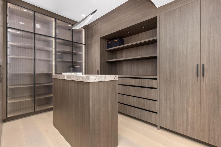 Master Closet 1