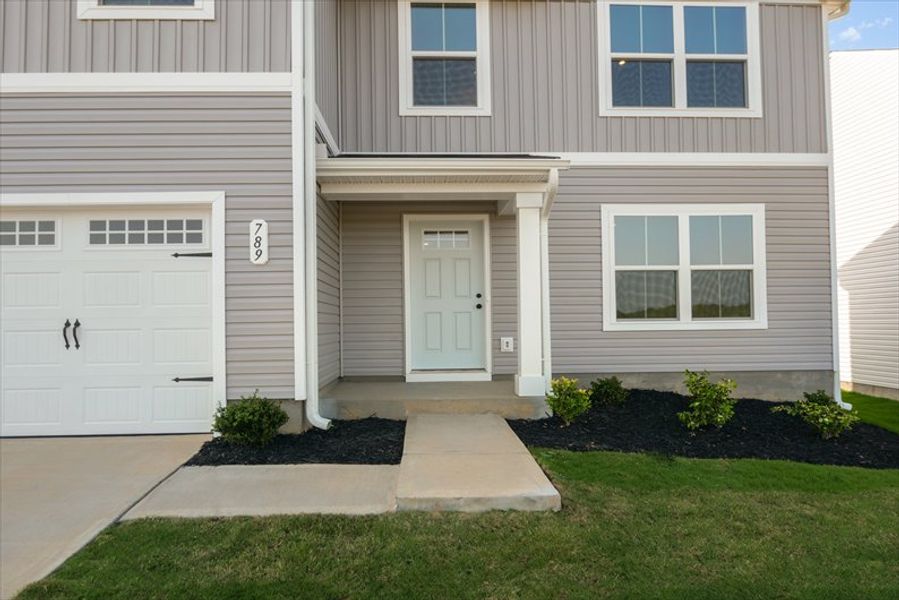 Exterior details and patio area of a home in Baker Grove, Duncan (Image 2).
