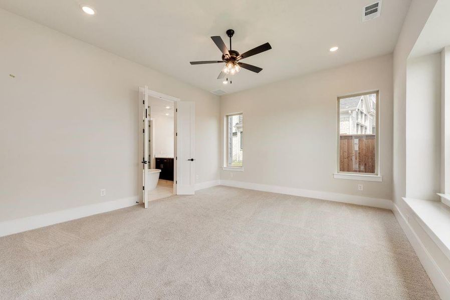 Spacious, unfurnished interior of a new home in Park Place, Prosper (Image 29).