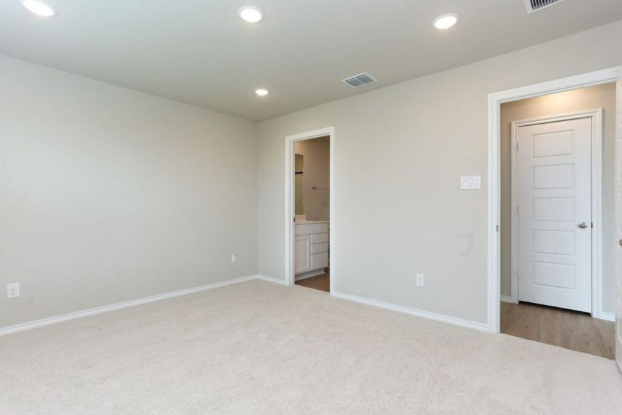 Representative unfurnished interior of a home built from the Harris Colony At Pinehurst by Brohn Homes in Colony at Pinehurst, Pinehurst (Image 18). Representative unfurnished interior of a home built from the Harris Colony At Pinehurst by Brohn Homes in Colony at Pinehurst, Pinehurst (Image 18).
