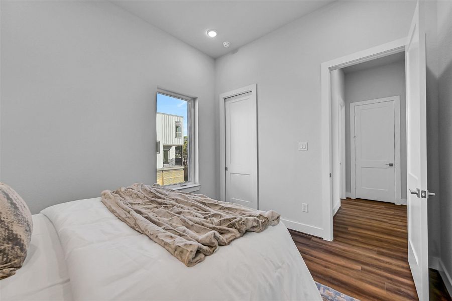 Furnished interior view inside a new home in Lago Pointe, Seabrook (Image 18).