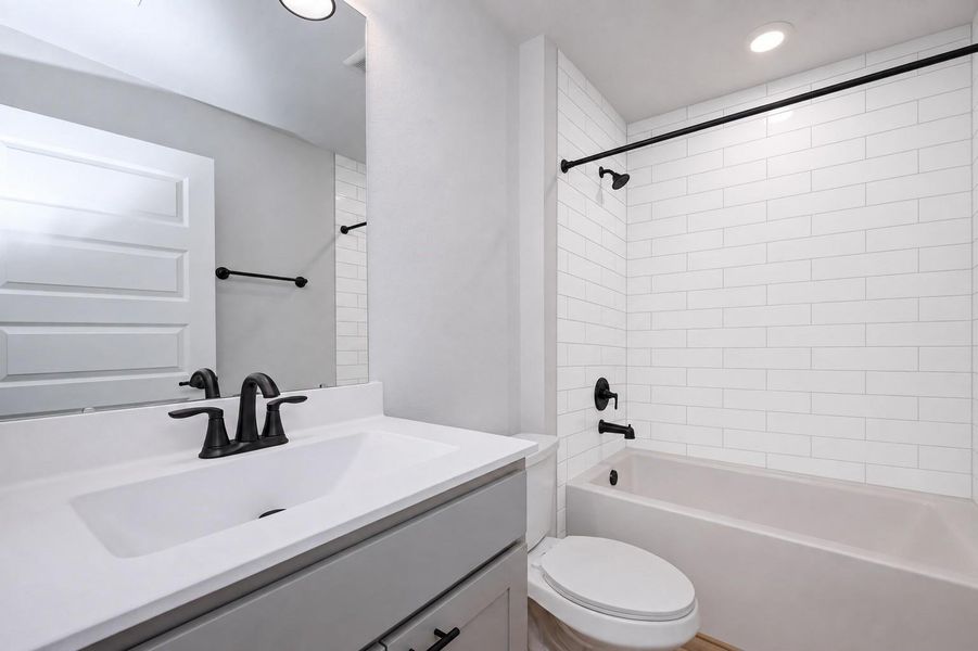 Furnished interior view inside a new home in Lago Mar, La Marque (Image 7).