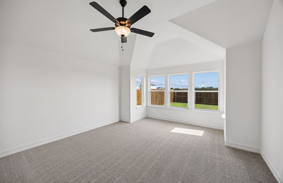 Spacious, unfurnished interior of a new home in Ribbonwood, Aubrey (Image 10).