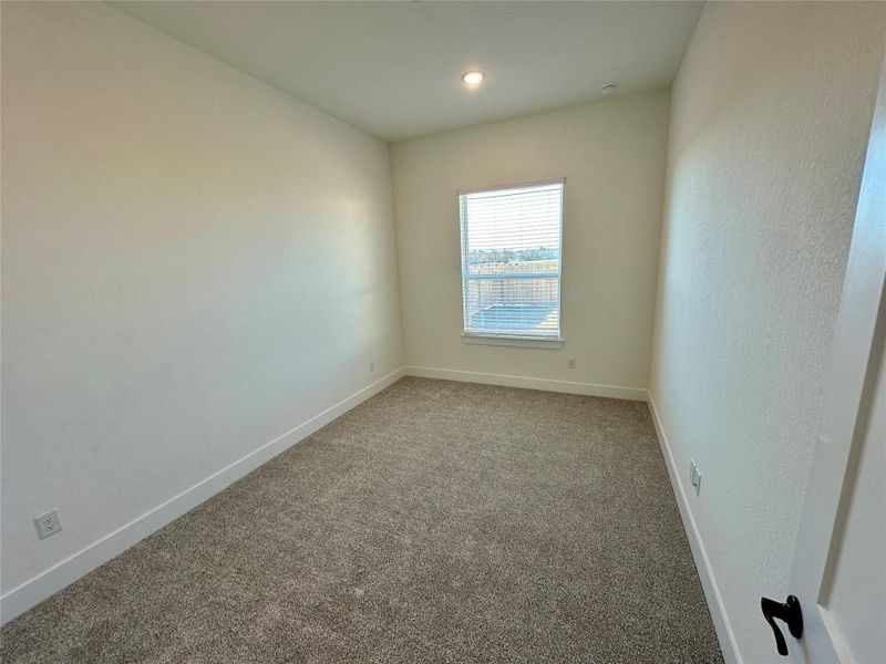 Spacious, unfurnished interior of a new home in Briarley, Montgomery (Image 35).