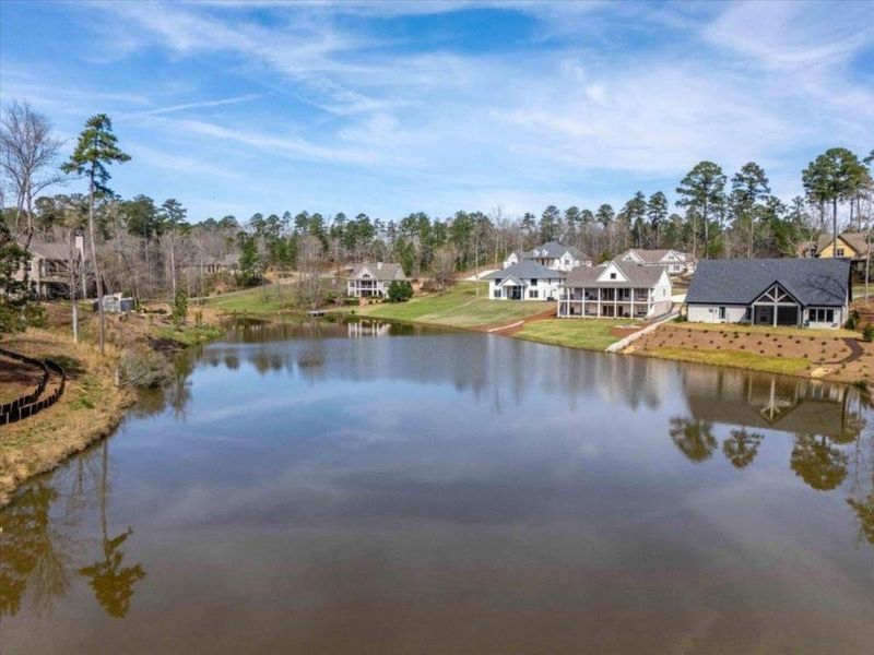 Community amenities in , Greensboro (Image 46).