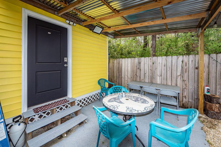 Exterior details and patio area of a home in , Summerville (Image 23).
