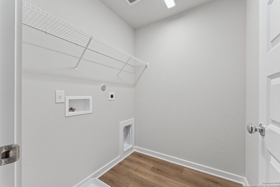 Image 39 of a home in Mesquite Ridge. Image 39 of a home in Mesquite Ridge.