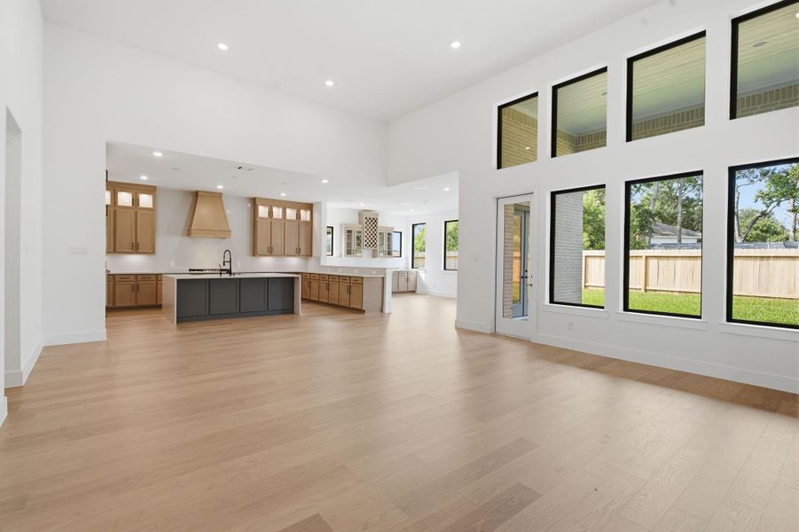 Spacious, unfurnished interior of a new home in Friendswood Trails 70' Homesites, Friendswood (Image 21).