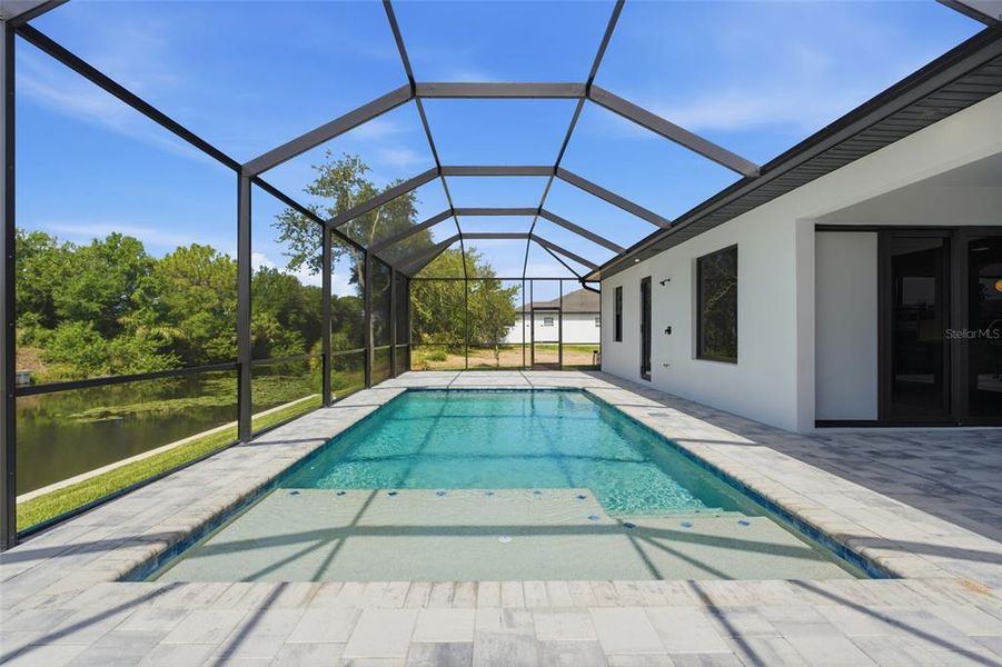 Exterior details and patio area of a home in , Cape Coral (Image 36).