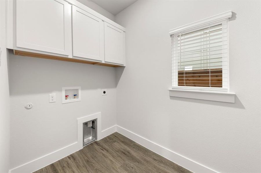 Spacious, unfurnished interior of a new home in Solterra, Mesquite (Image 26).