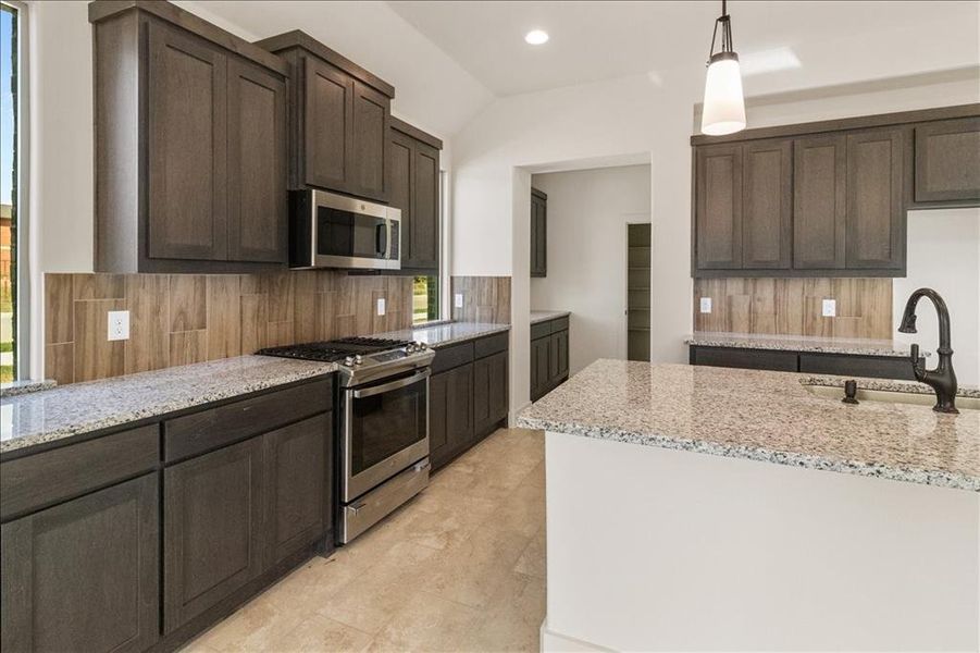 Furnished interior view inside a new home in , Fort Worth (Image 5).