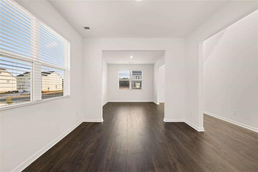 Spacious, unfurnished interior of a new home in Oakchase at Hampton, Hampton (Image 14).