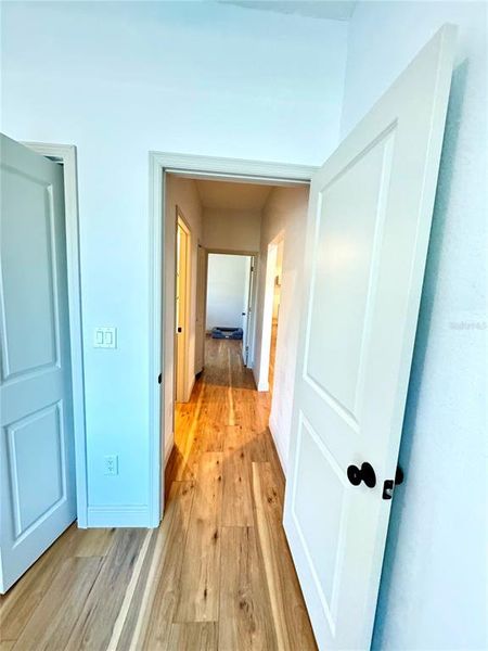 Spacious, unfurnished interior of a new home in , Ocala (Image 31).