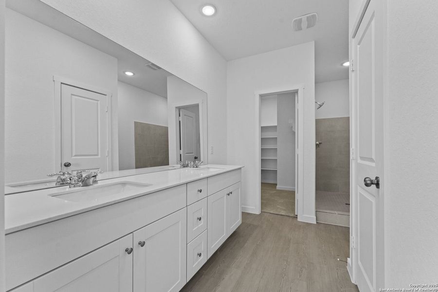 Furnished interior view inside a new home in Waterwheel: Coastline Collection, San Antonio (Image 5). Furnished interior view inside a new home in Waterwheel: Coastline Collection, San Antonio (Image 5).