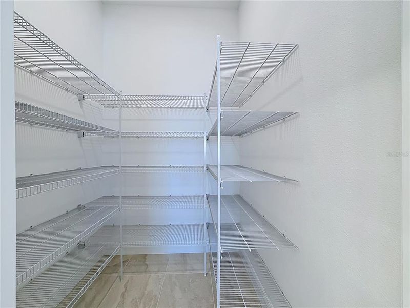 Spacious, unfurnished interior of a new home in Watercolor Place, Bradenton (Image 41).