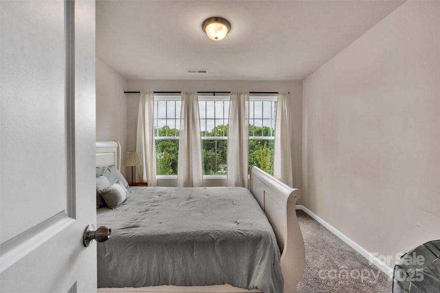 Image 29 of a home in .