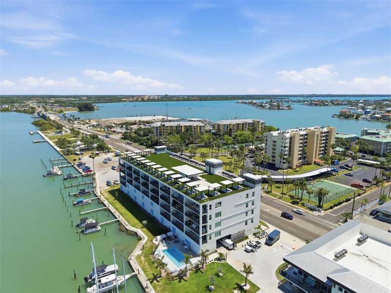 Condo located in Madeira Beach, FL showcasing its design and architecture (Image 28). Condo located in Madeira Beach, FL showcasing its design and architecture (Image 28).