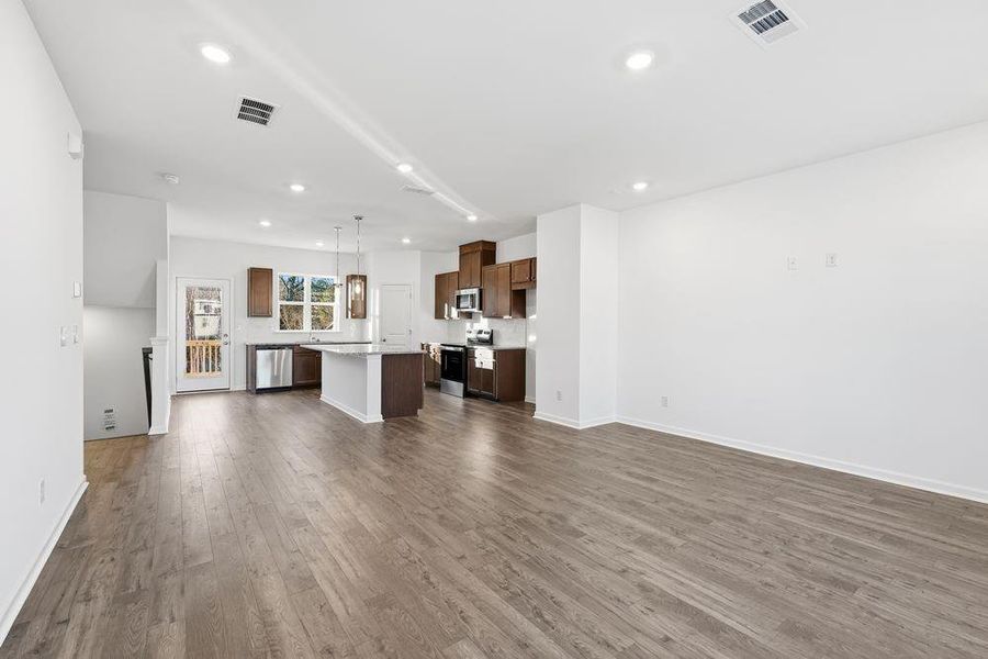 Spacious, unfurnished interior of a new home in Somerset at Veterans Memorial, Mableton (Image 36).
