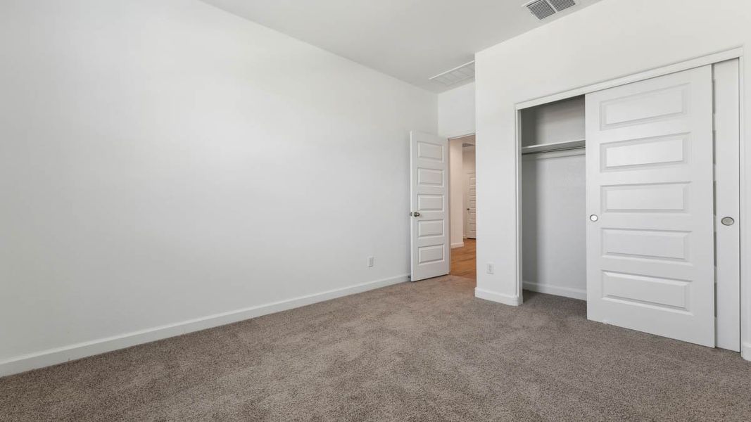 Spacious, unfurnished interior of a new home in Carlton Commons, Casa Grande (Image 19). Spacious, unfurnished interior of a new home in Carlton Commons, Casa Grande (Image 19).