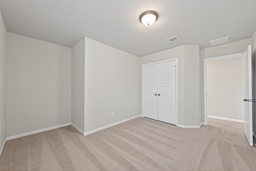 Spacious, unfurnished interior of a new home in Woodland Lakes, Huffman (Image 42).