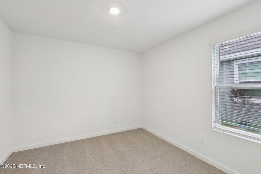 Spacious, unfurnished interior of a new home in Azalea Creek, Jacksonville (Image 16). Spacious, unfurnished interior of a new home in Azalea Creek, Jacksonville (Image 16).