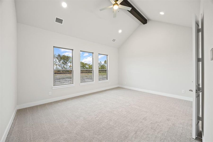 Spacious, unfurnished interior of a new home in Tuscan Estates (1 Acre Lots), Waxahachie (Image 24). Spacious, unfurnished interior of a new home in Tuscan Estates (1 Acre Lots), Waxahachie (Image 24).